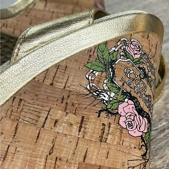 Coach Ellette open toe strapped wedge sandals with flowers 🌸 on the wedges - Picture 12 of 16